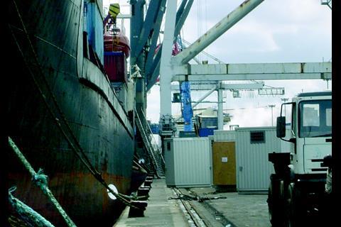 Questions remain regarding the AP Moller strategy